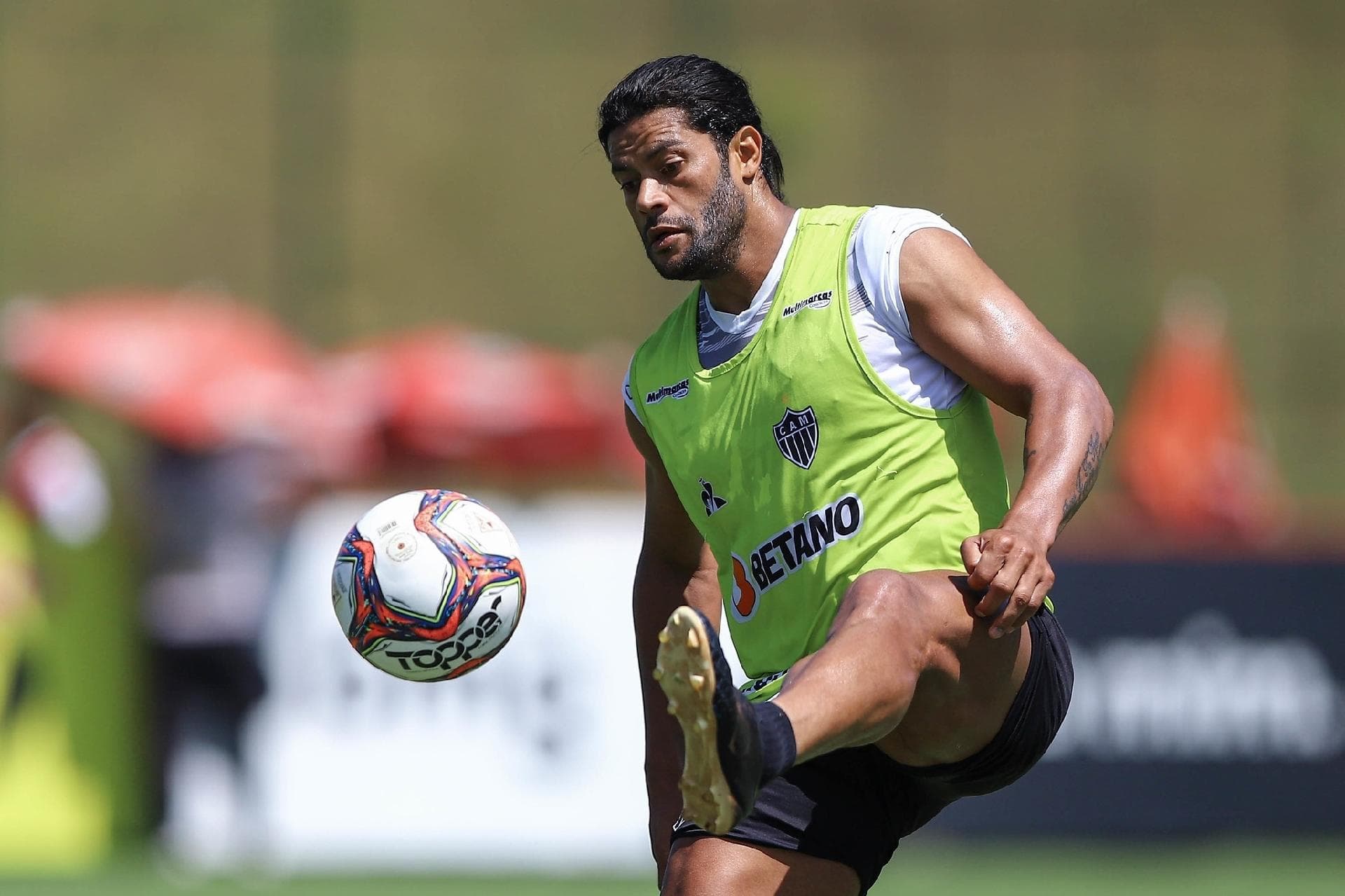 Hulk fechou com o Atlético-MG após o Palmeiras recusar sua chegada
