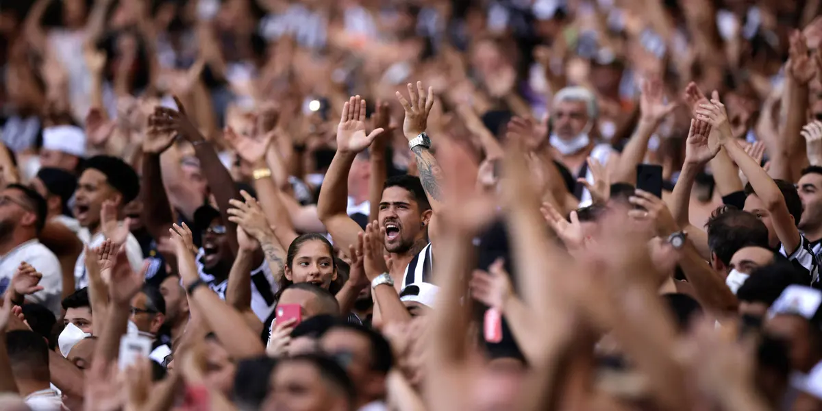 Idade e alto salário afastaram artilheiros do Verdão