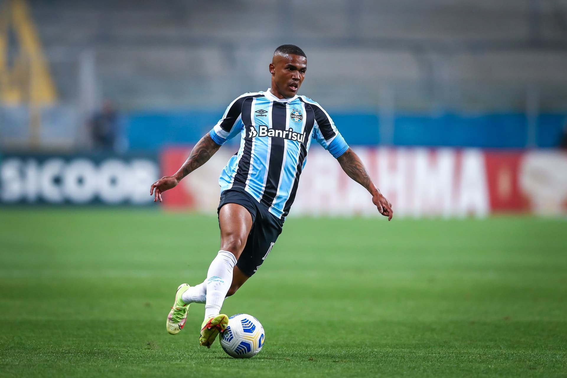 Ídolo do clube comentou a situação do jogador