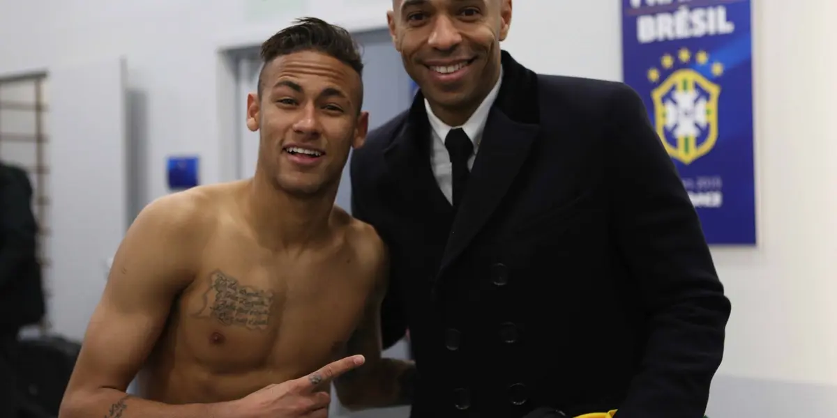 Ídolo francês reascendeu o debate sobre a estrela do futebol brasileiro