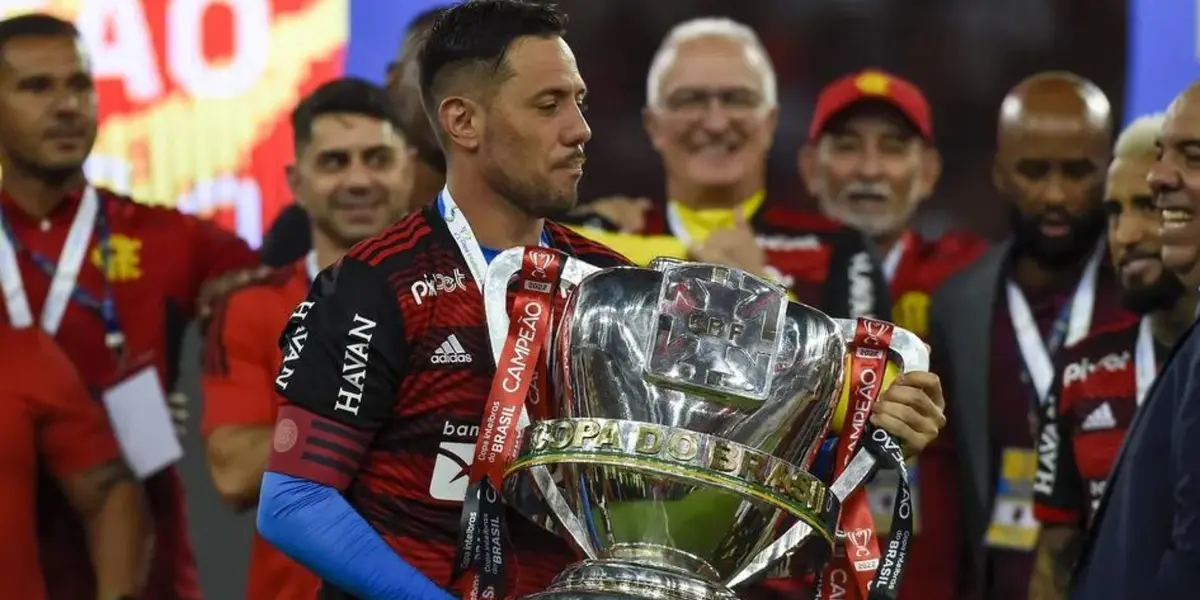 Ídolo rubro-negro já começa seus últimos atos como líder e goleiro do Flamengo