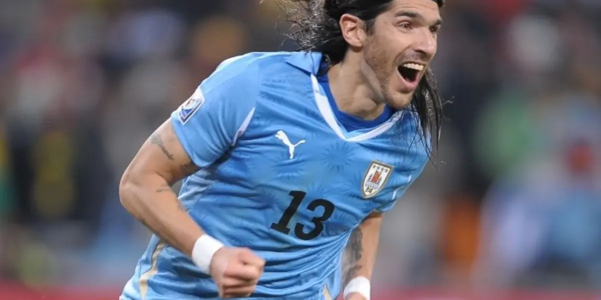 Ídolo uruguaio acertou contrato com o Always Ready, da Bolívia