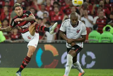 Indignados com atuação, torcedores do Atlético Mineiro criticam jogador do elenco