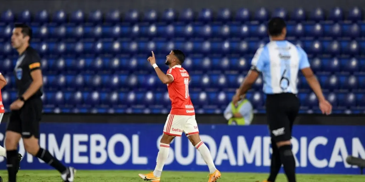 Inter jogou boa parte dos 90 minutos com um a mais