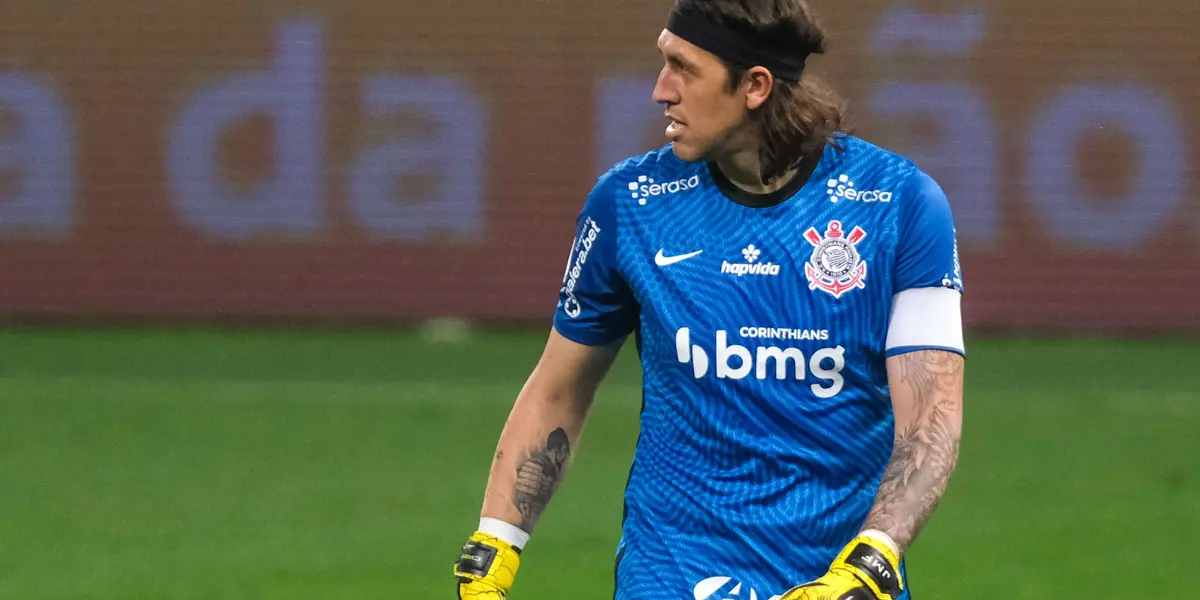 Ivan, da Ponte Preta, é considerado um dos goleiros mais promissores do país