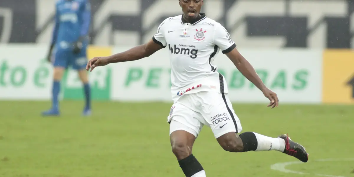 Jemerson está livre no mercado desde a saída do Corinthians em junho e três times disputam o defensor