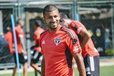 Joao Rojas pede fortuna incalculável ao São Paulo