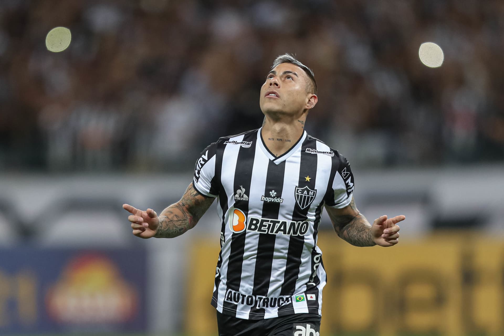 Jogador aceitou reduzir seu salário para permanecer no Galo