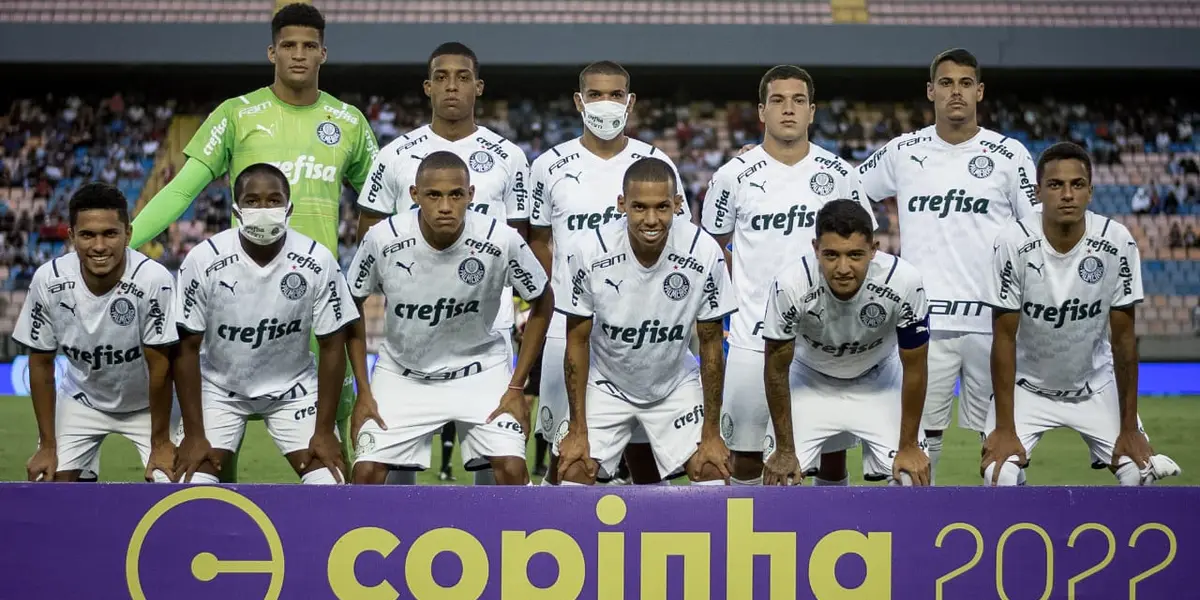 Jogador assinou o seu primeiro contrato profissional e já é cobiçado por gigantes da Europa