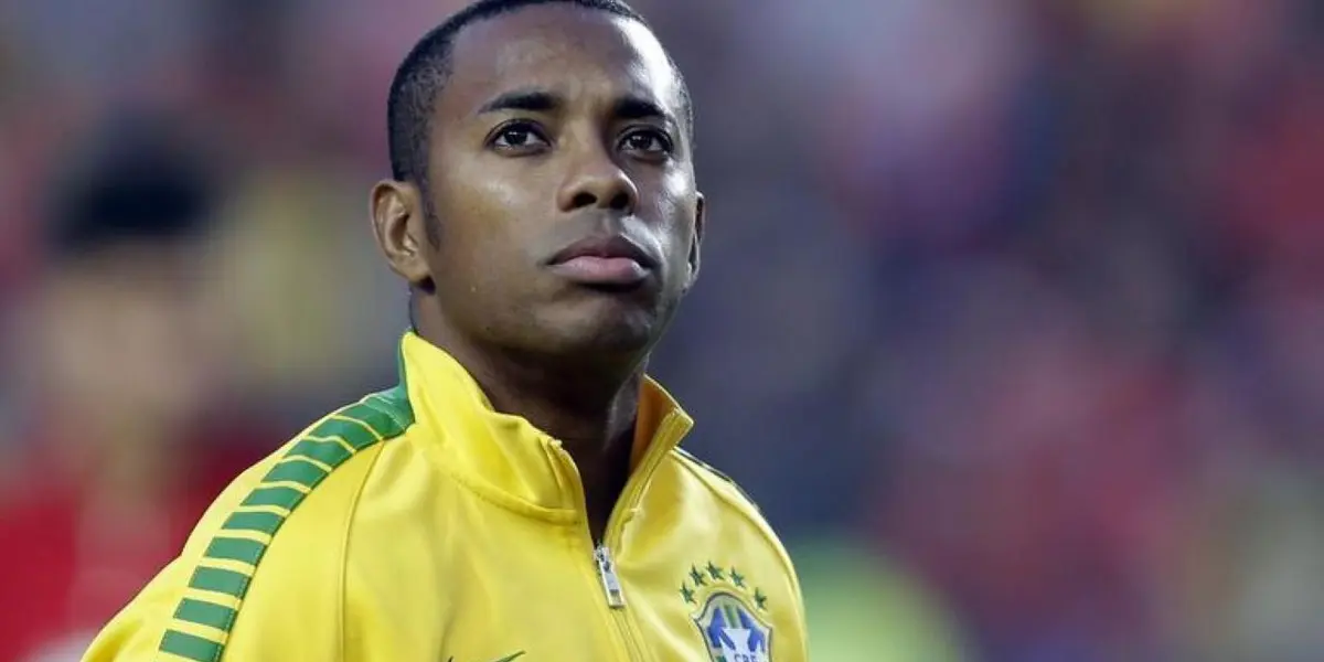 Jogador brasileiro foi condenado a nove anos de prisão na Itália