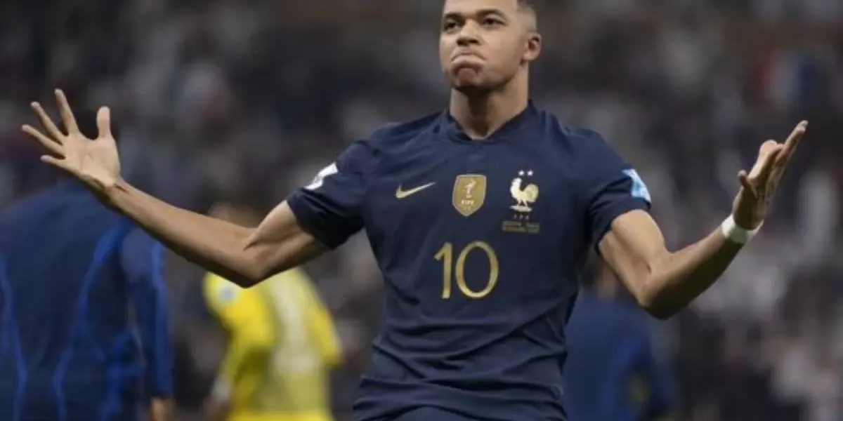 Jogador brasileiro sofreu entorse no tornozelo e saiu com muitas dores em jogo do PSG