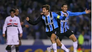 Jogador brilhou pelo Grêmio