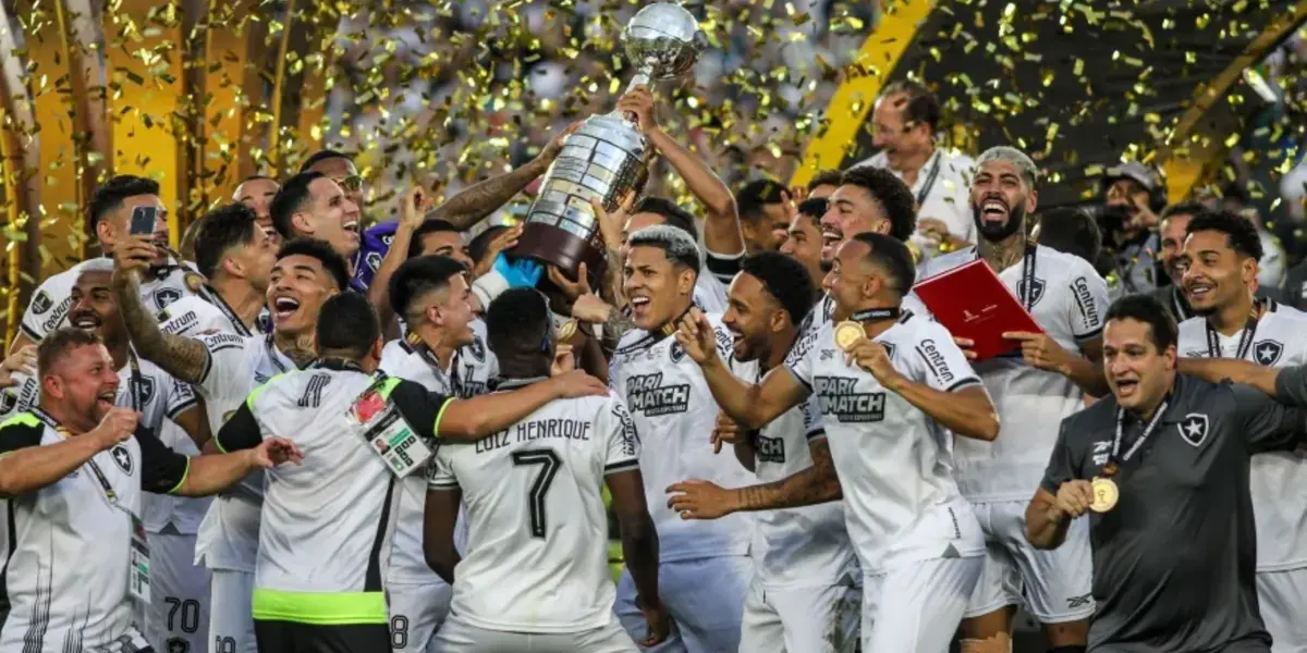 Jogador campeão pelo Botafogo está retornando ao Flamengo após empréstimo