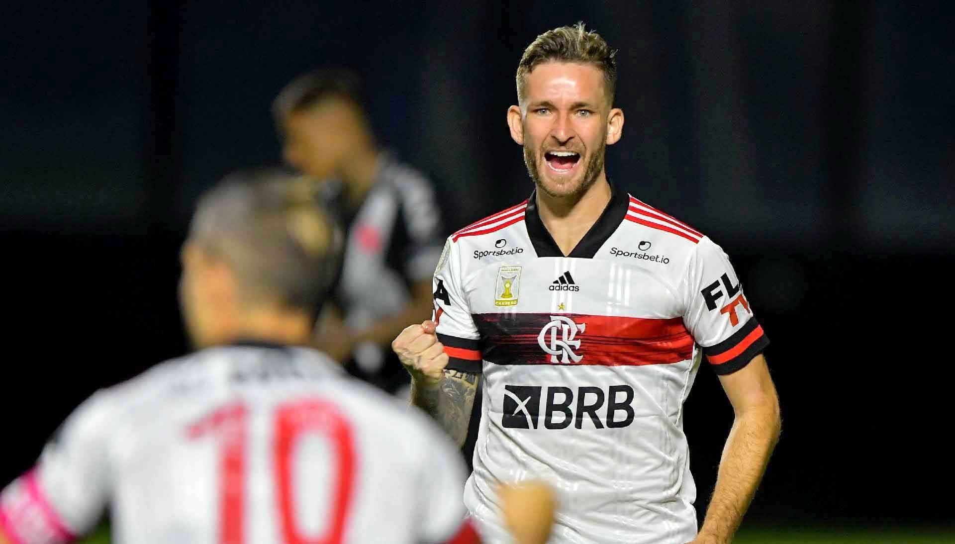 Jogador chegou a ser procurado por alguns clubes, mas não quis saber de deixar o rubro-negro