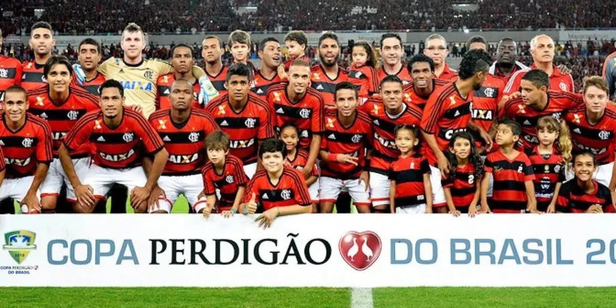 Jogador com passagens por Flamengo, Grêmio e Cruzeiro irá jogar a Libertadores 2023 por clube equatoriano