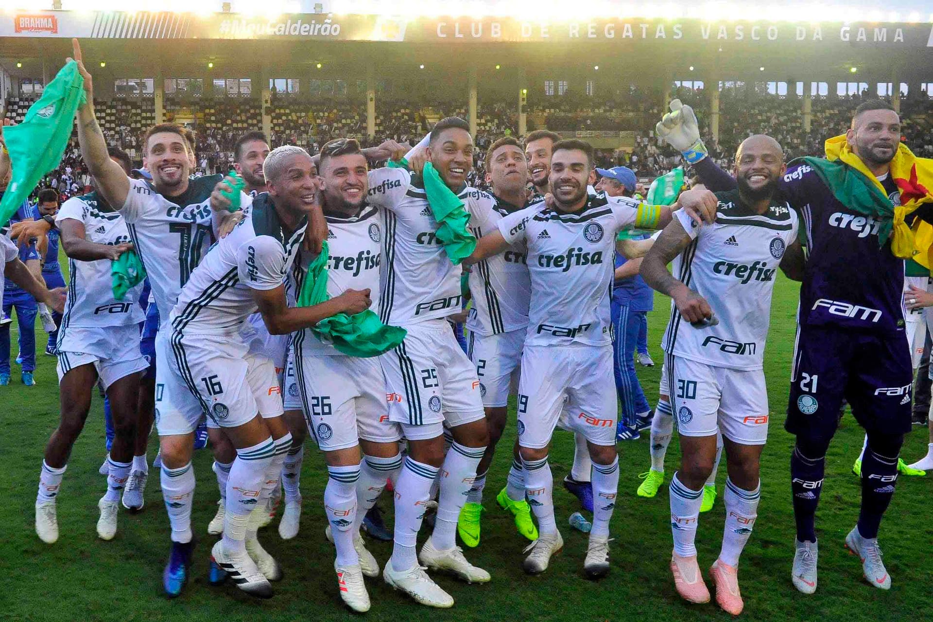 Jogador conquistou cinco títulos com a camisa alviverde