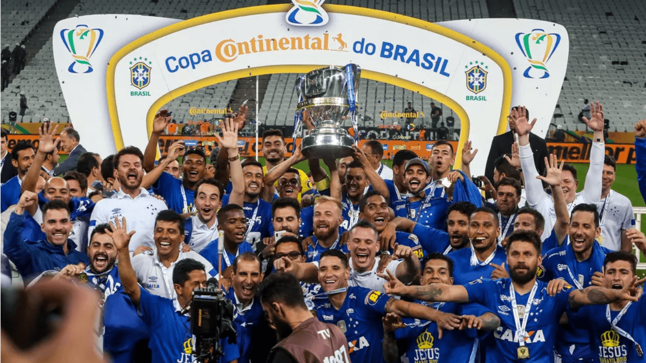 Jogador conquistou a Copa do Brasil por duas vezes e se mostrou um artilheiro nato
