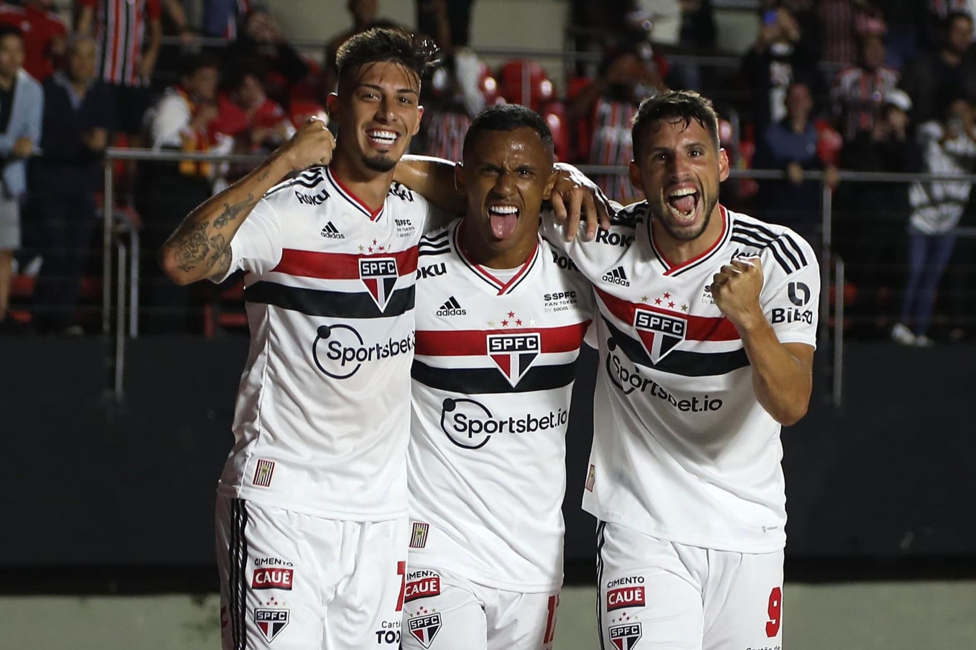 Jogador corre contra o tempo para jogar a Copa do Mundo
