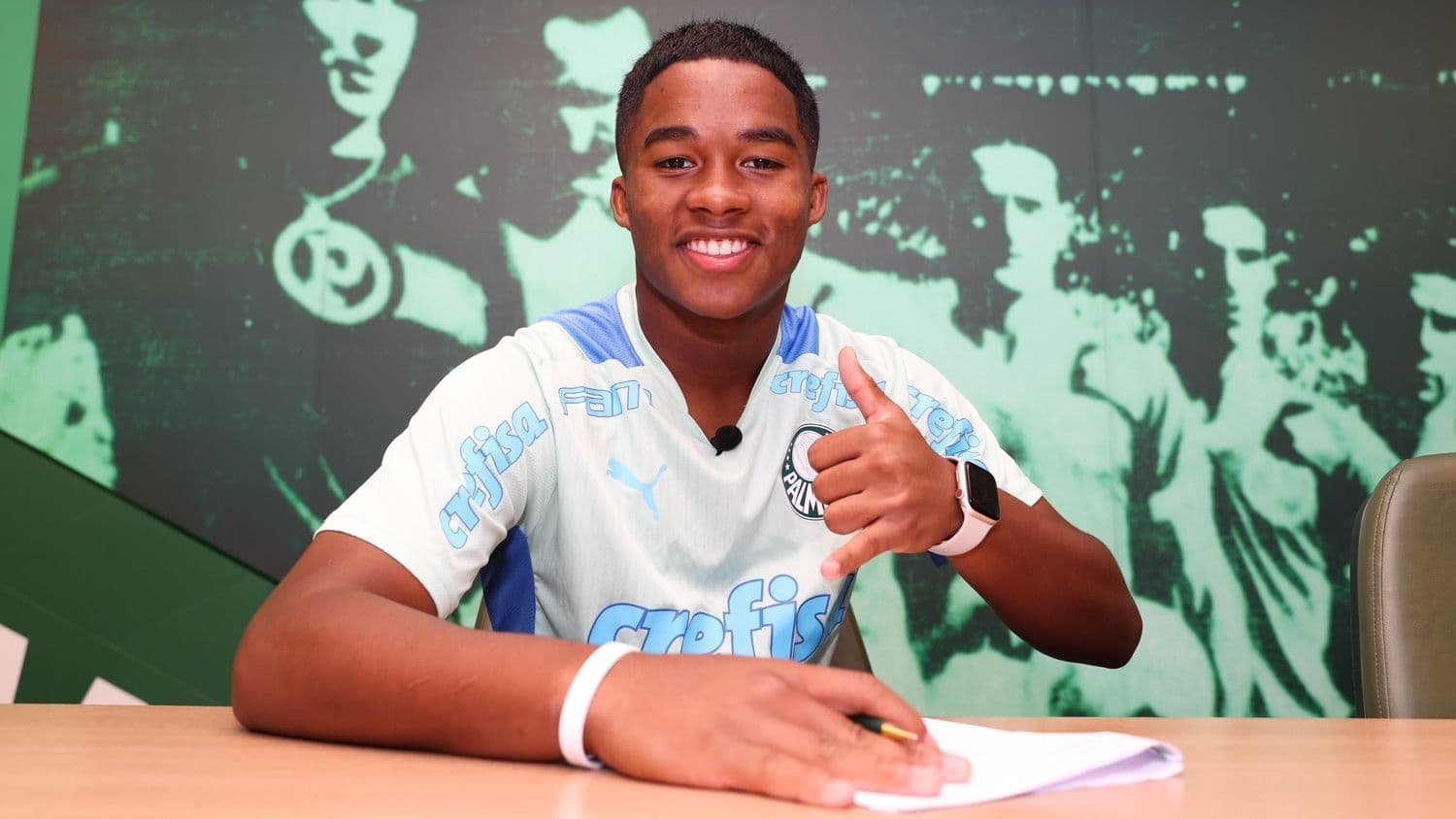 Jogador deve atuar no time principal do Grêmio em 2023