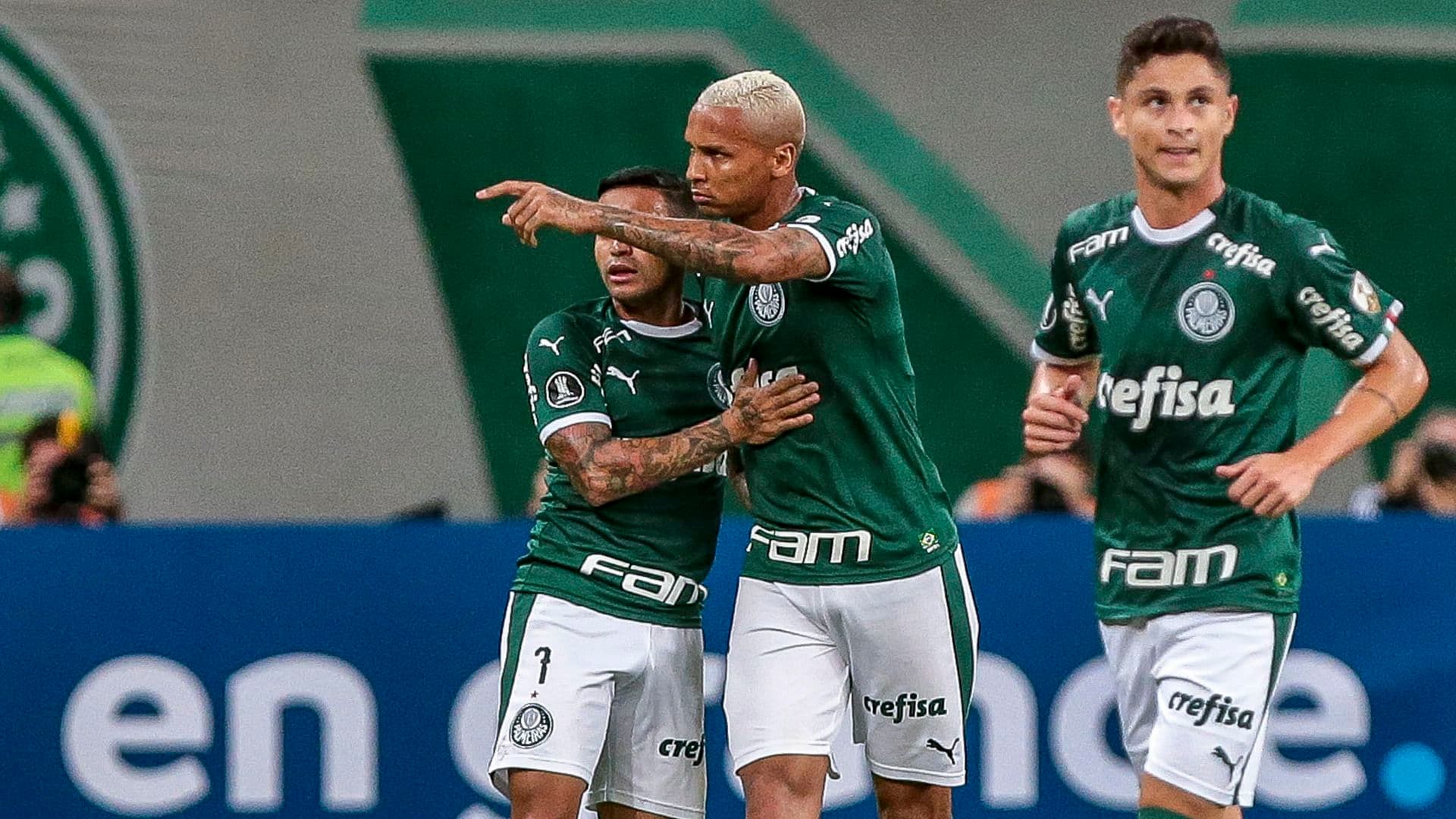 Jogador é constantemente critcado pela torcida, que agora tem um novo motivo