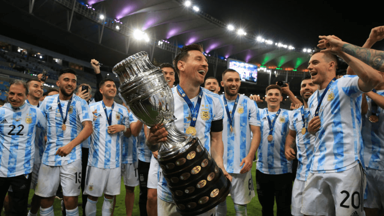 Jogador é um dos grandes amigos do camisa 10 argentino