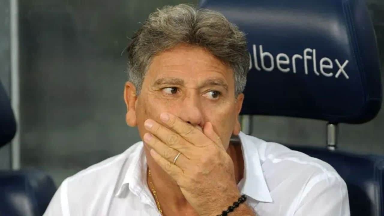 Jogador era sonho do técnico e vai jogar no rival