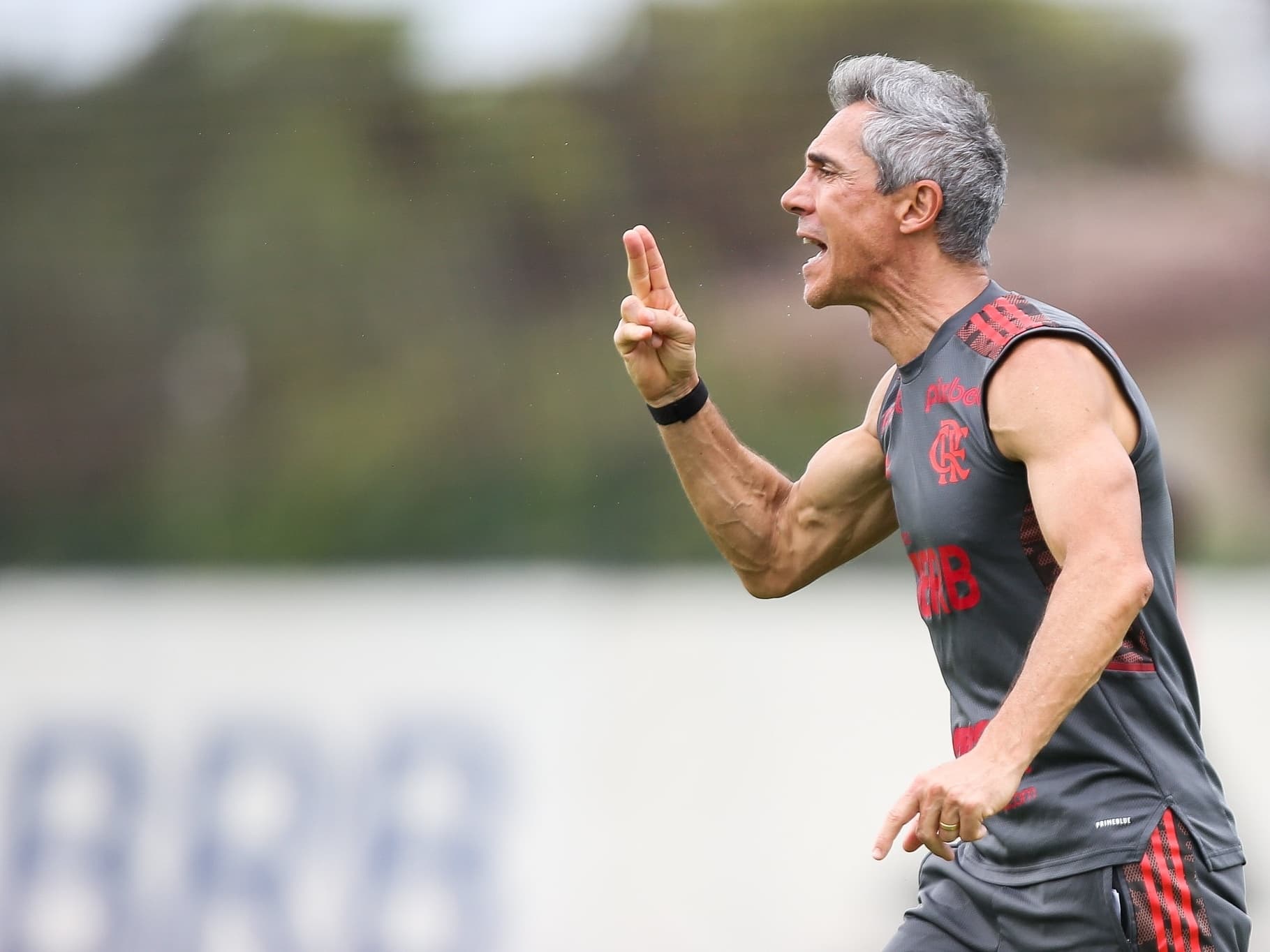 Jogador está fora dos planos da comissão técnica de Paulo Sousa