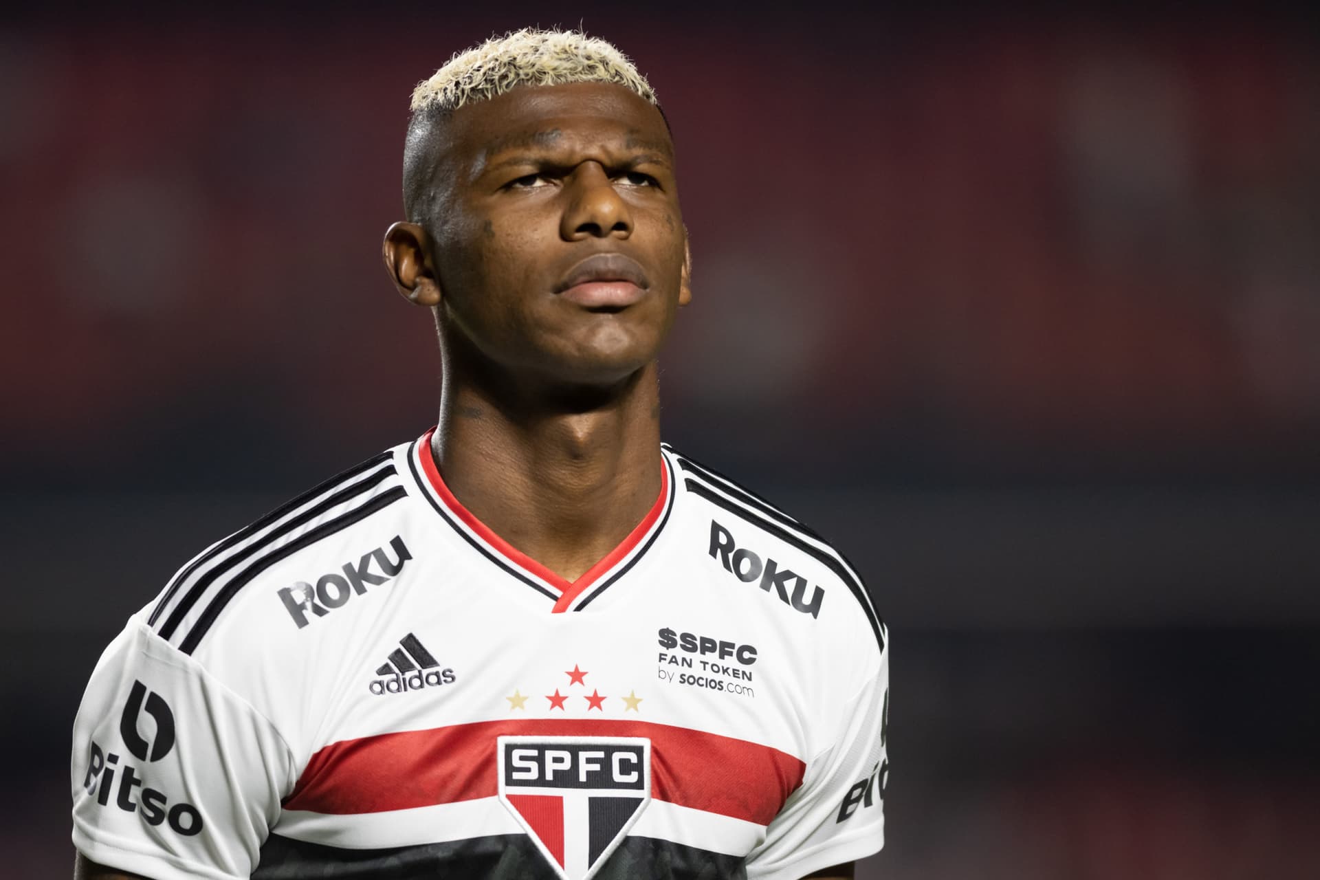 Jogador está lesionado e luta para disputar a Copa do Mundo pelo Equador