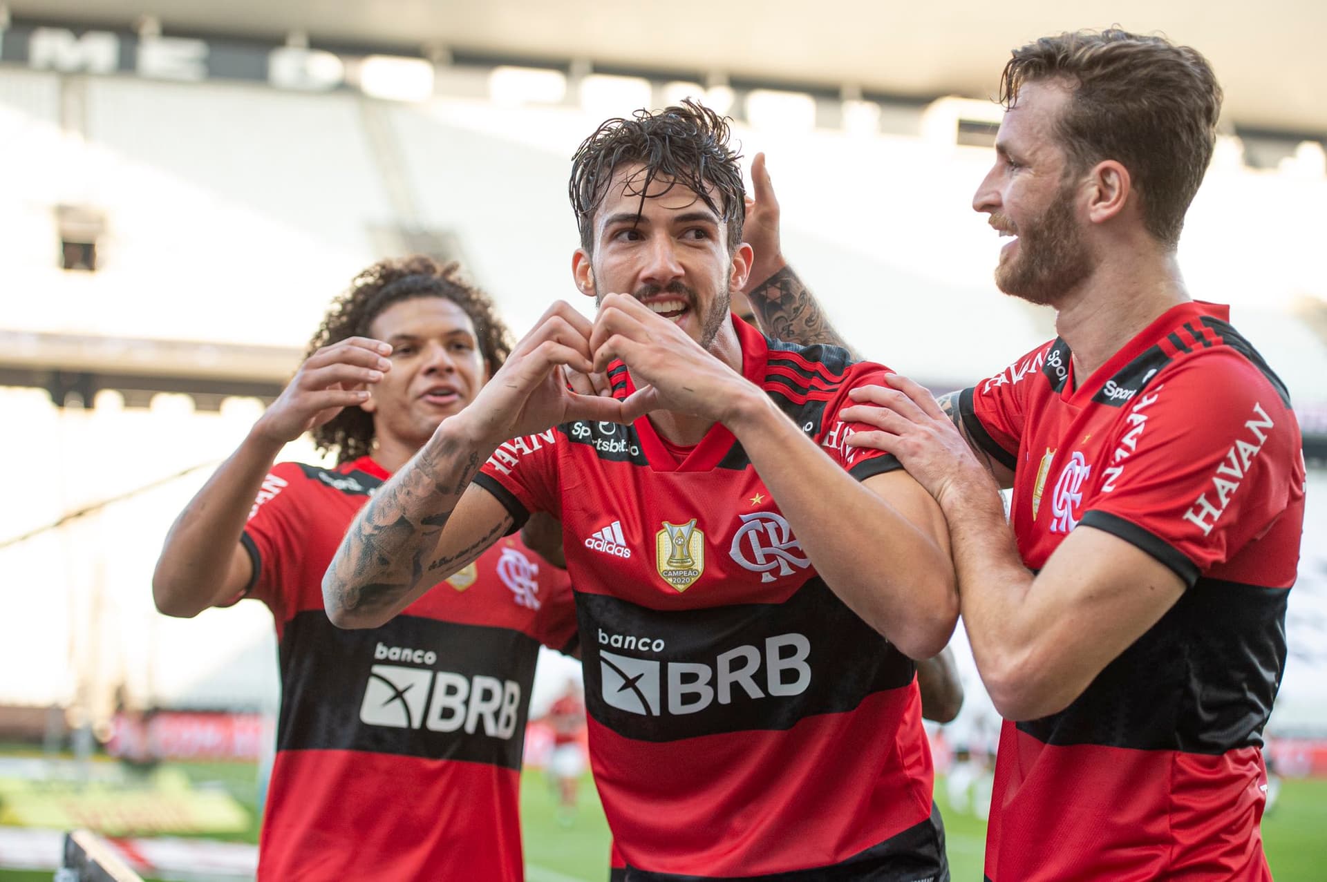 Jogador estava emprestado a um clube do futebol europeu