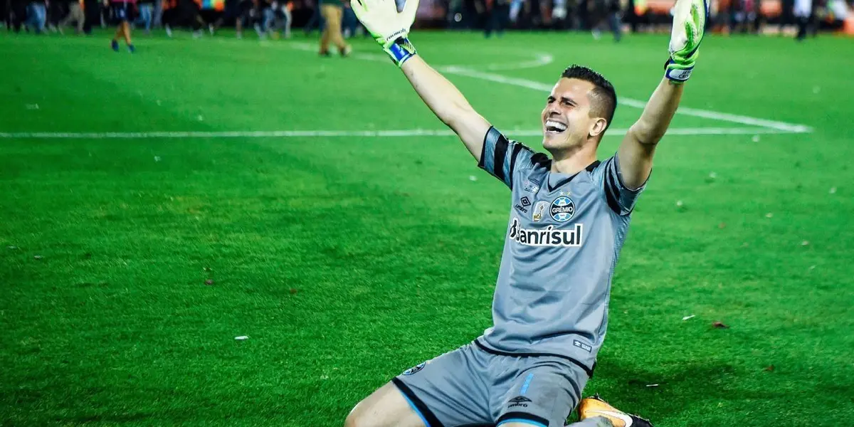 Jogador estava na mira do clube gaúcho para a próxima temporada