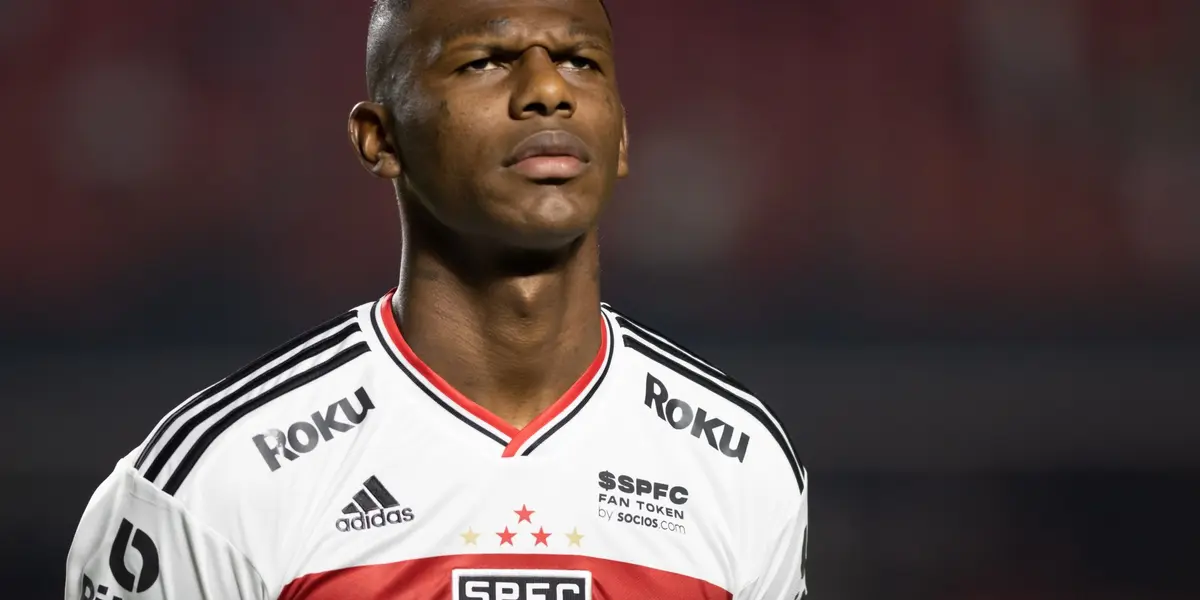 Jogador esteve com Arboleda na Copa e agora vai defender o Tricolor Paulista