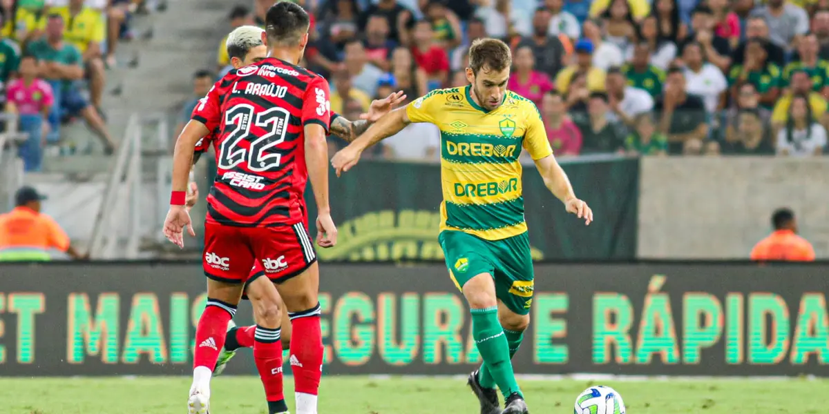 Jogador estreou nesse domingo na derrota contra o Atlético-MG