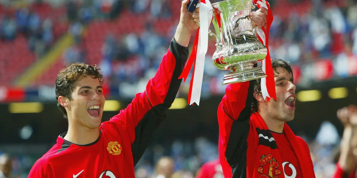 Jogador faz parte de uma geração de jogadores que brilhou com a camisa do Manxhester United, ao longo dos anos 2000