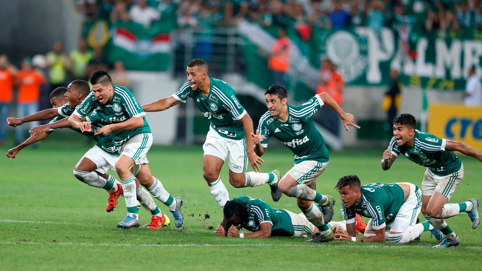 Jogador fez parte do elenco palmeirense campeão brasileiro de 2016