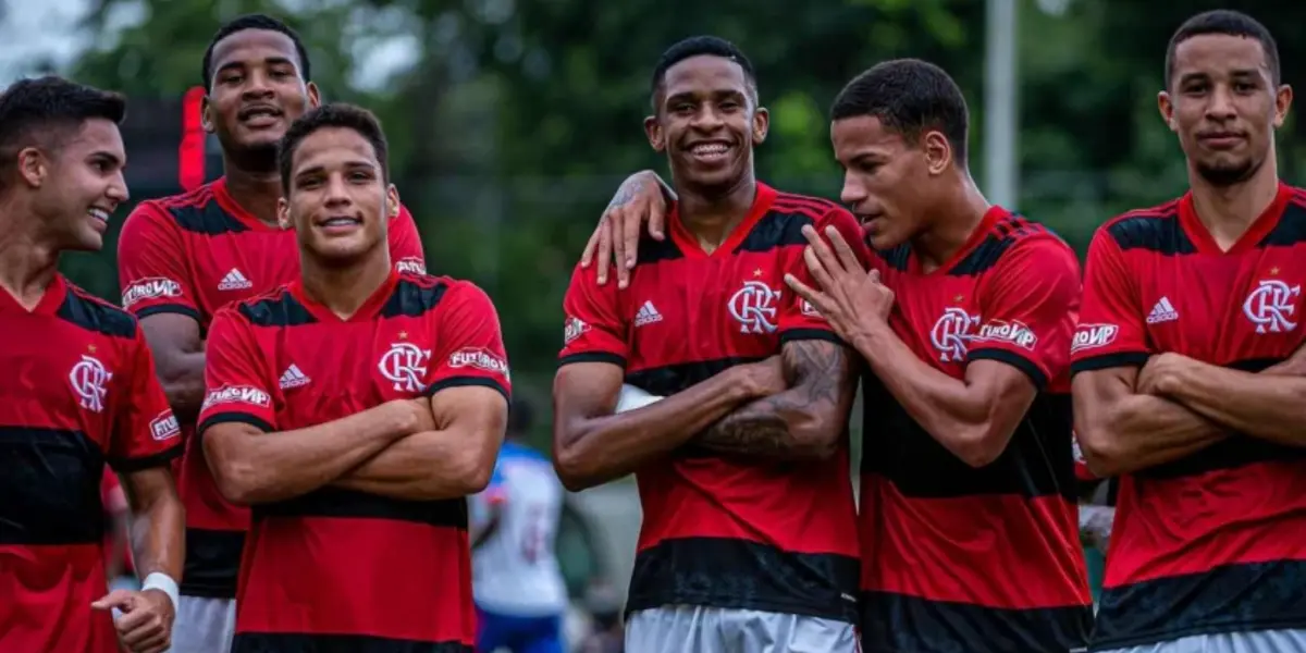 Jogador ficou perto de um rival do Flamengo, mas optou por jogar no rubro-negro