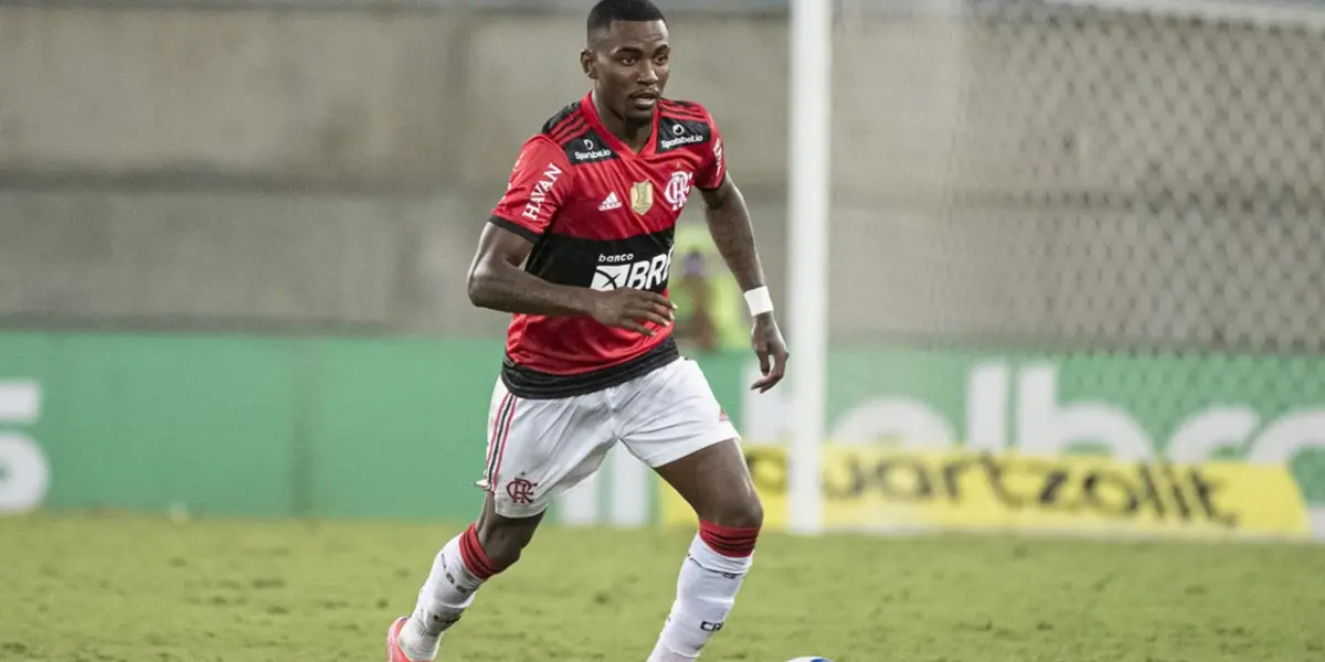 Jogador foi bem em 2021 mas é terceira opção com Paulo Sousa