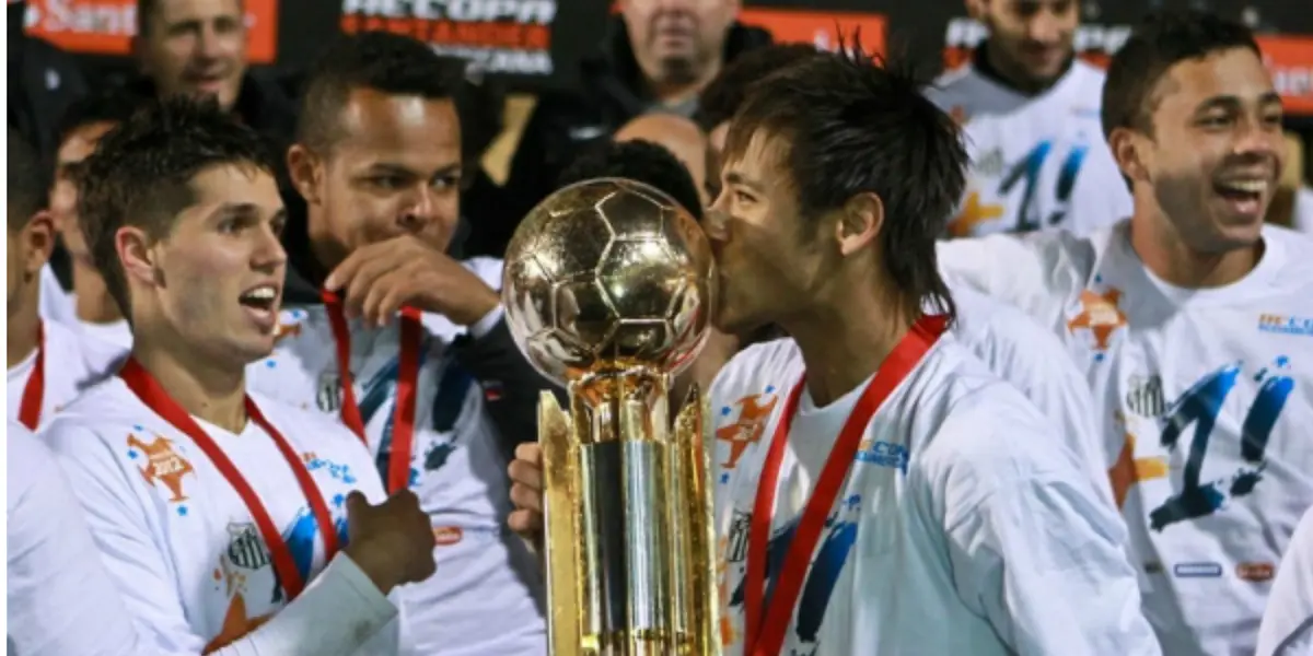 Jogador foi campeão ao lado de Neymar, e agora tem novo clube