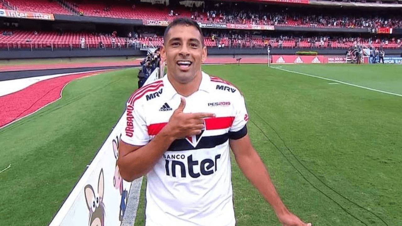 Jogador foi importante em fase difícil do Tricolor