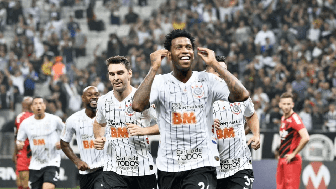 Jogador foi responsável direto pela primeira vitória do Timão depois de um mês de jejum
