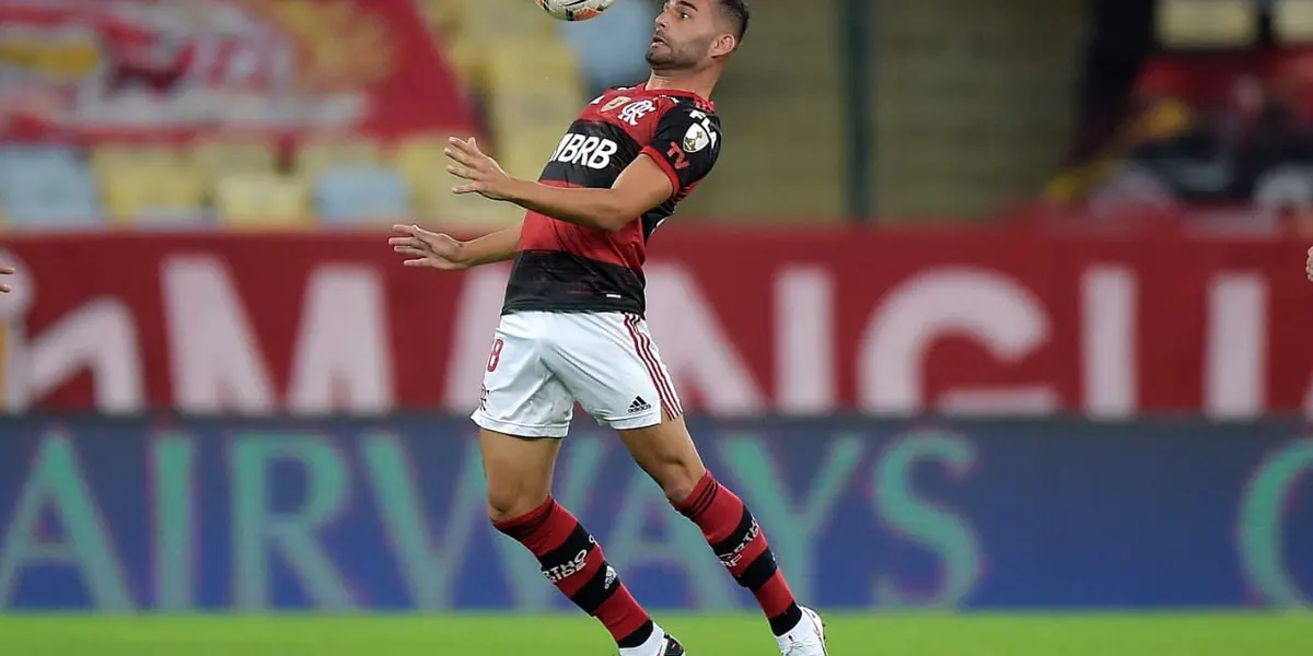 Jogador foi titular contra o Goiás
