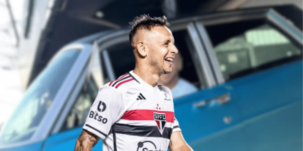 Jogador investiu para ter este carro muito elegante