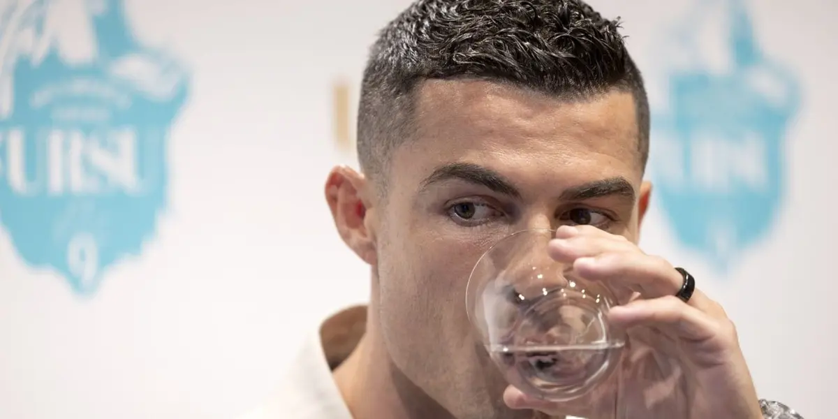 Jogador lançou recentemente sua nova marca de água