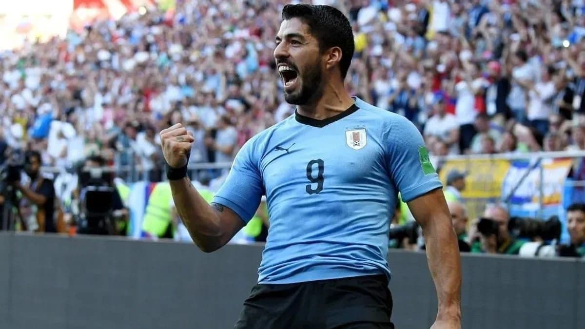 Jogador marcou mais gols em 2022 que o astro uruguaio
