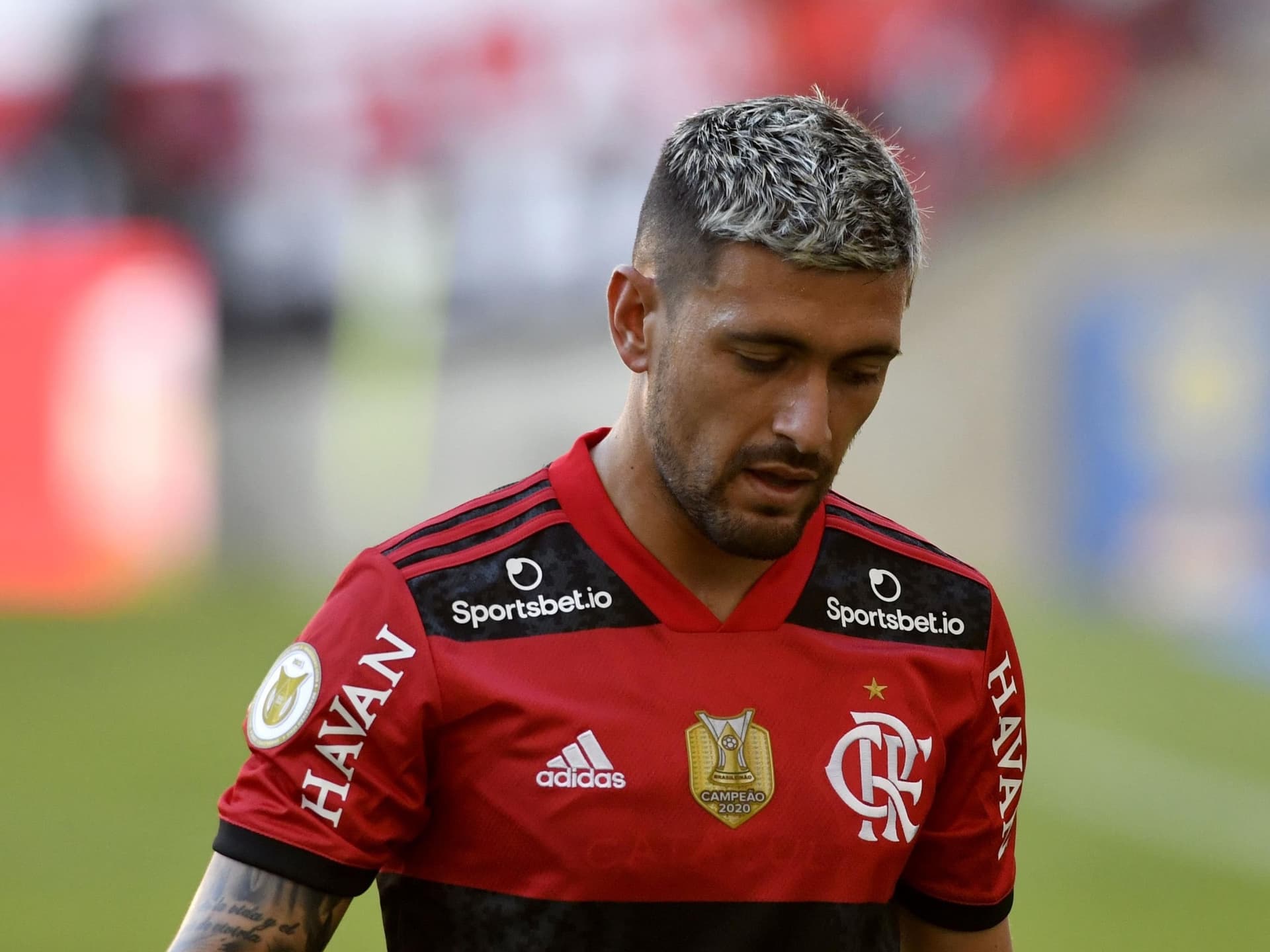 Jogador não atua desde o início de outubro