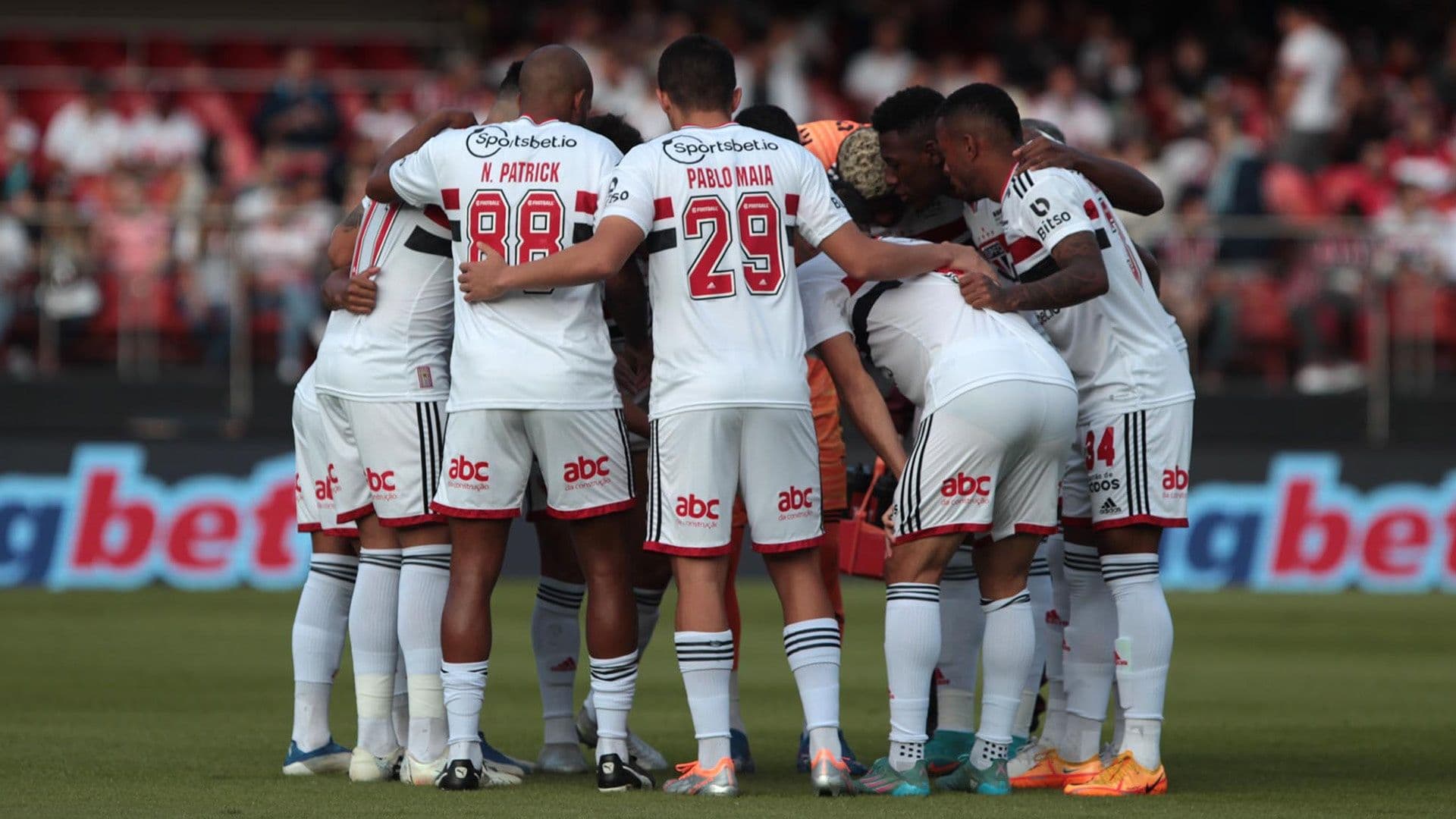 Jogador não é bem lembrado pela torcida, mas ajudou o clube a contratar