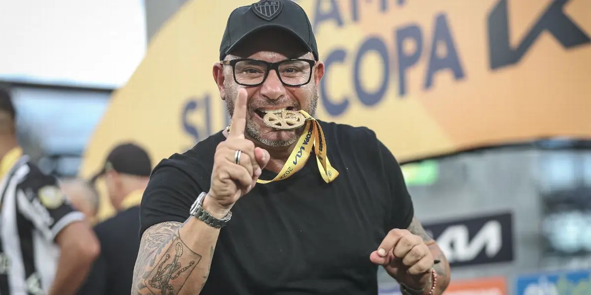 Jogador não pretende sair do clube