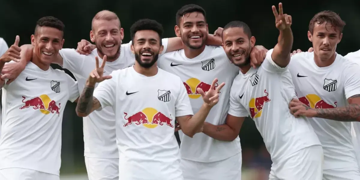 Jogador não tem tido atuações frequentes no time paulista e perdeu espaço na seleção