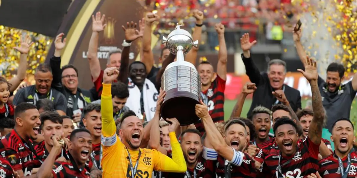 Jogador participou de campanha vitoriosa que deu título da Libertadores ao Flamengo