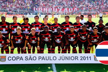 Jogador querido pela torcida do Flamengo que conquistou Copinha e um mundial, hoje joga na Tailândia