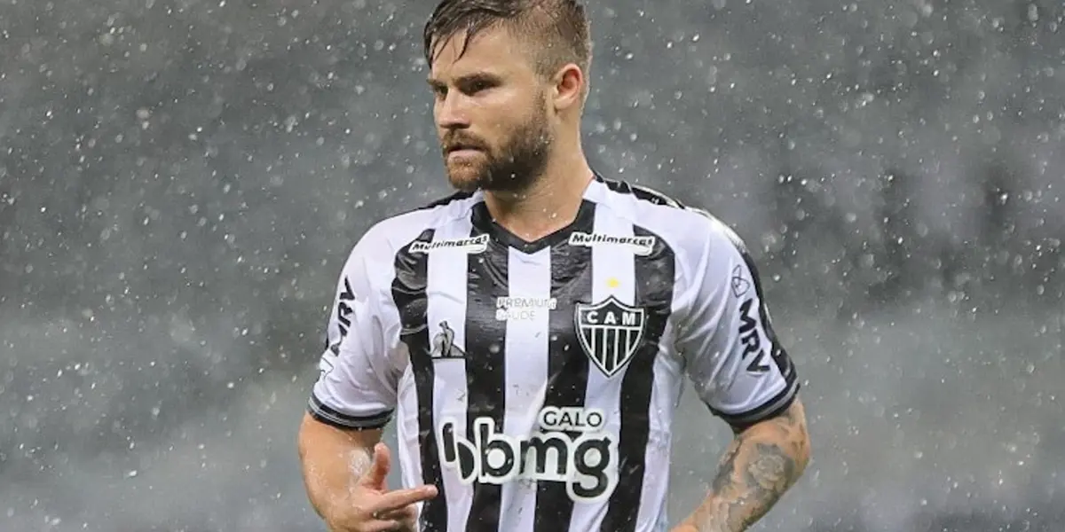 Jogador recebe vencimentos elevados para ser banco no Galo